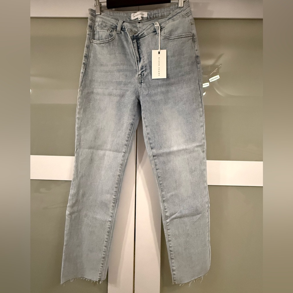 Risen High Rise Crossover Loose Ankle Skinny light wash